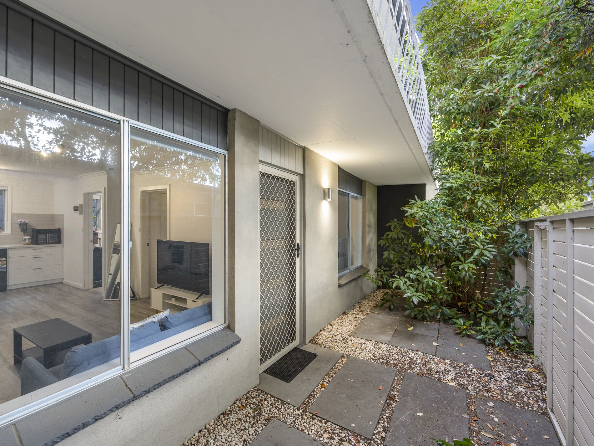 1 / 7 Sanglen Terrace, Belmont