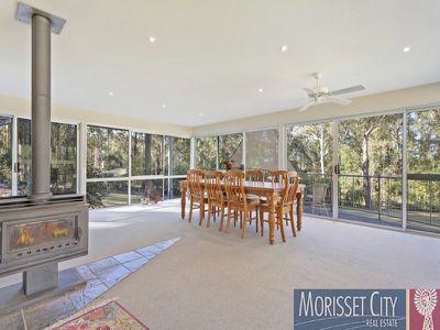 6 Searle Close, Cooranbong