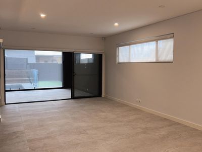 30B Lookout Drive, Mount Pritchard