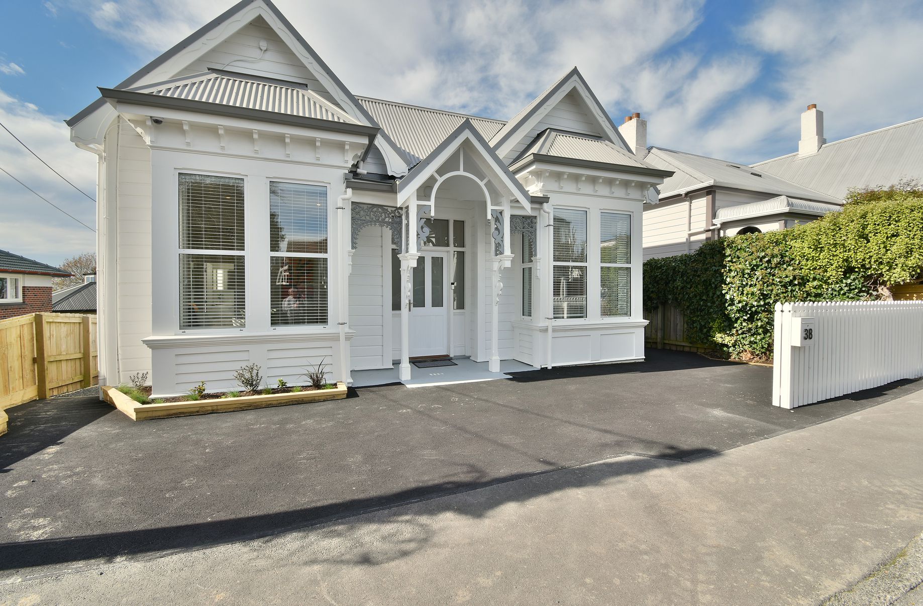 38 Highgate, Belleknowes