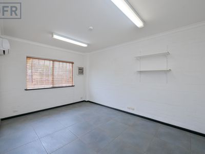 2/32 Crompton Road, Rockingham