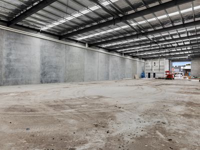 1&2 / 12 Leader Street, Truganina