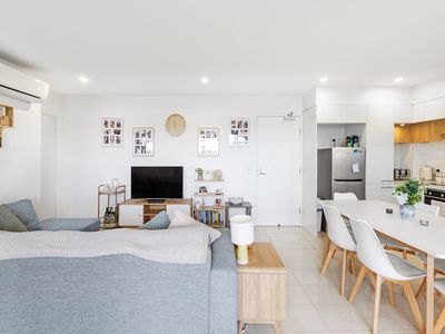 509 / 9 Hooker Boulevard, Broadbeach Waters