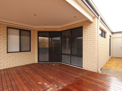 2 / 58 Central Avenue, Ascot
