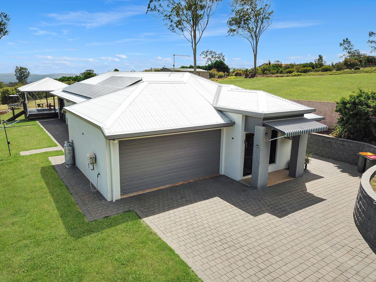 93 Rankine Drive, Tolga