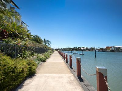 1 / 57  Grand Parade Parrearra Qld 4575, Kawana Island