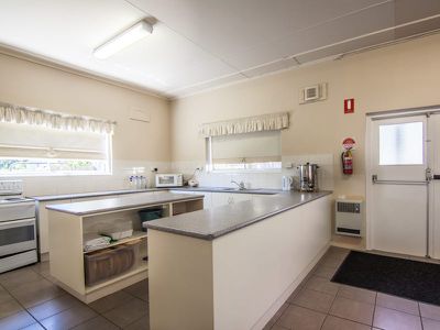 11 TALUNE STREET, Youngtown