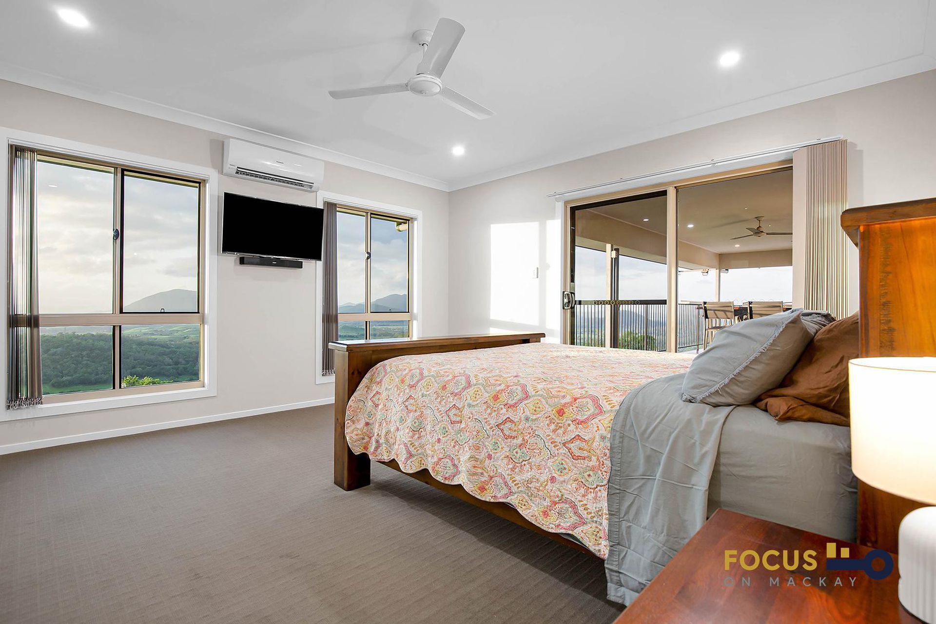 148 Ian Reddacliff Drive, The Leap