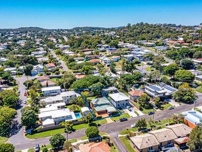 38 SEBRING STREET, Holland Park West