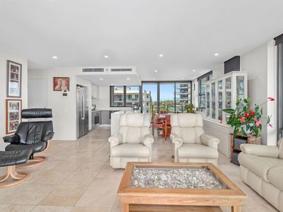 401 / 21-25 Head Street, Forster