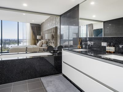 1908 / 96 Bow River Crescent, Burswood