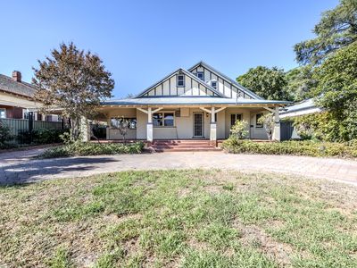 322 Macquarie Street, Dubbo