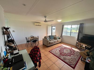 2 / 14 Tolchers Lane, Marian