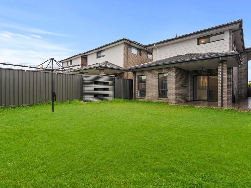 5B Narooma Street, Gregory Hills