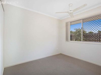 27 Topaz Circuit, Urangan