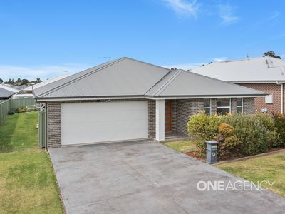 3 Gunbar Way, Nowra