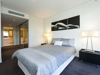 201 / 19 The Circus, Burswood