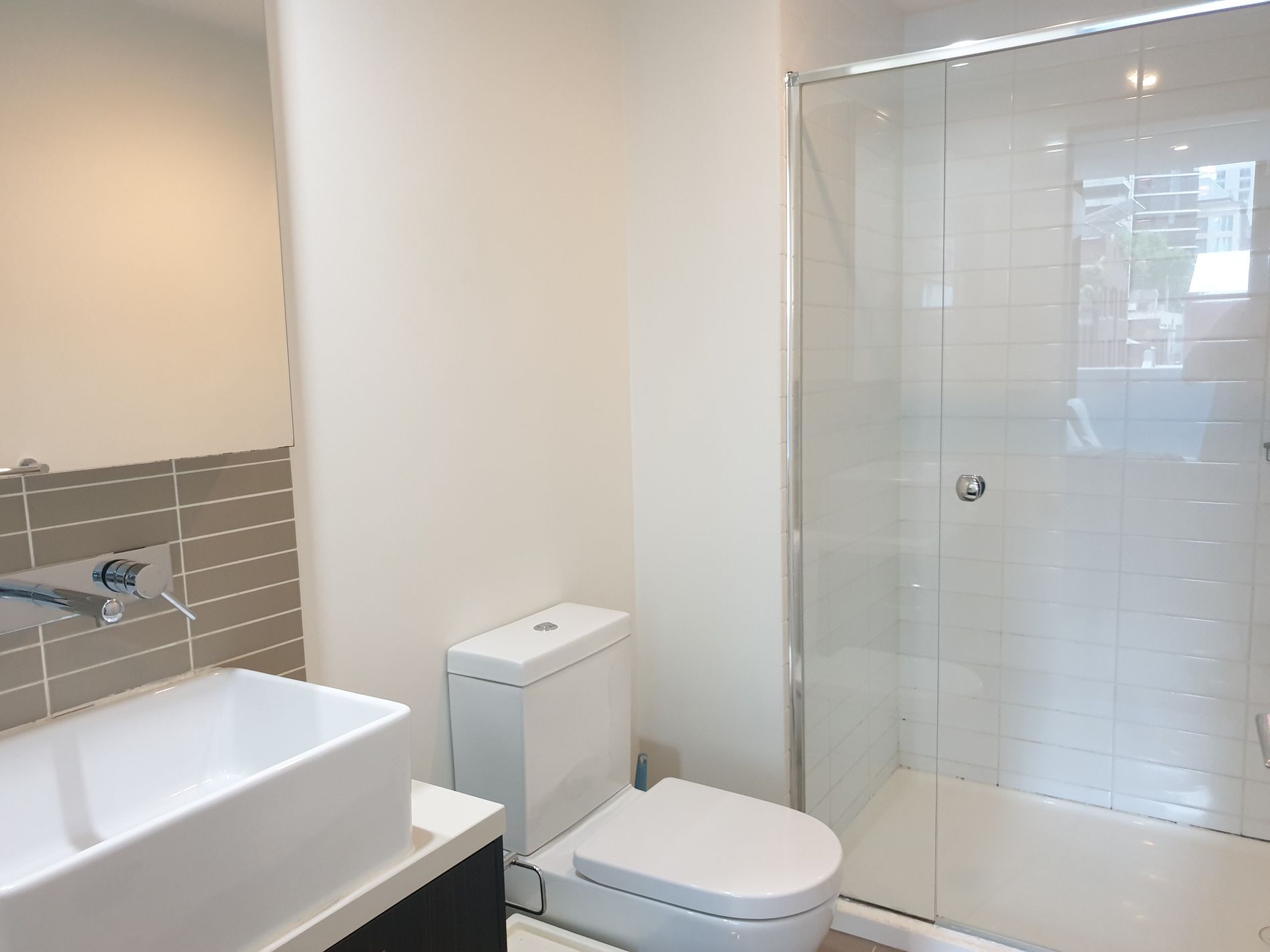 307 / 8 Sutherland Street, Melbourne