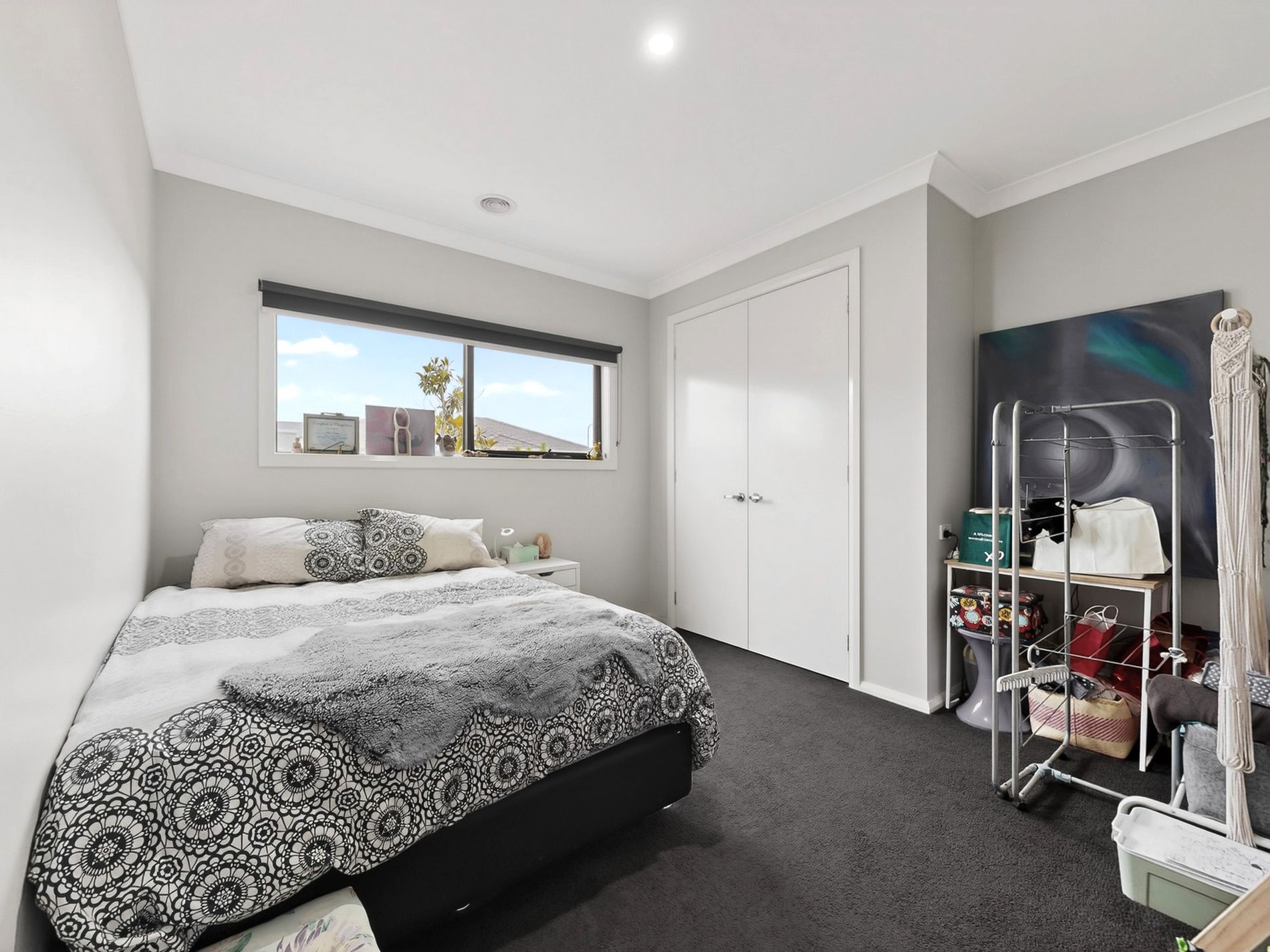 9 Kallista Circuit, Officer