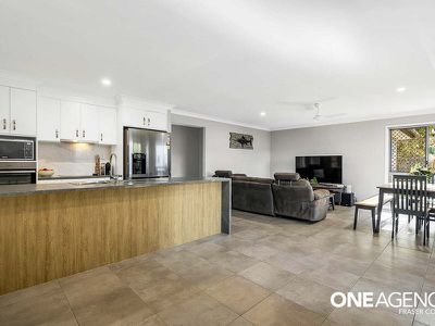 27 Senorita Parade, Urangan