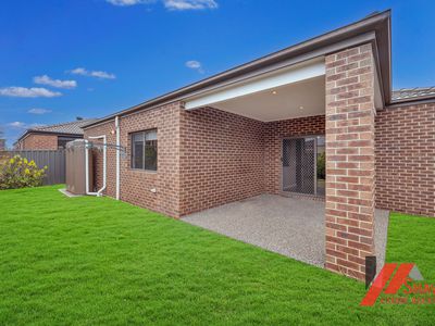 18 Manning Circuit, Tarneit