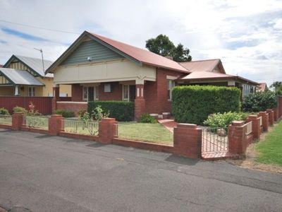 143 Bourke Street, Dubbo