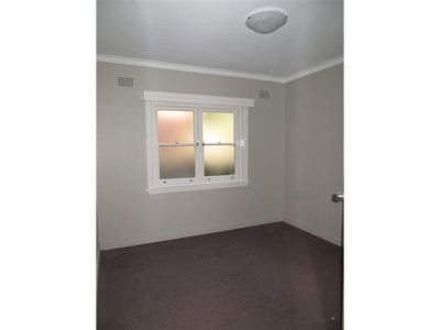 2 / 11 Bourke Street, North Wollongong