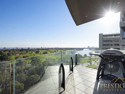 901 / 83 Queens Road, Melbourne