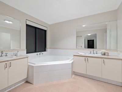 15 Sotheby Drive, Harrisdale
