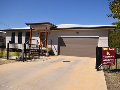 7 Brolga Street, Longreach