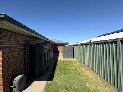 34B Magnolia Boulevard, Dubbo