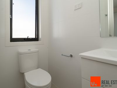 8a Sliprail Street, Lawson