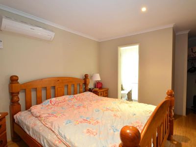 74 East Road, Pearsall