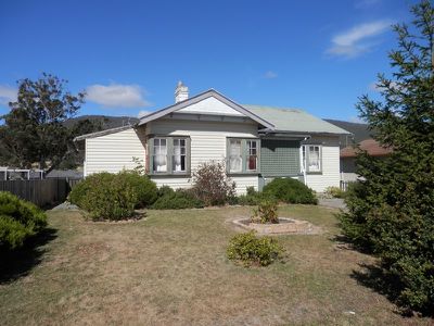 122 Main street, Huonville