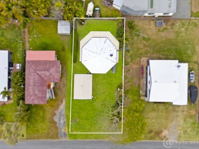 28 Pinnacle Street, Causeway Lake