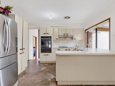 63 Huntington Drive, Hampton Park