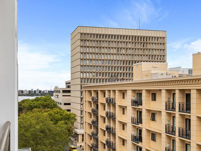 601 / 12 Victoria Avenue, Perth