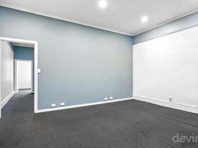 33A Elizabeth, Hobart