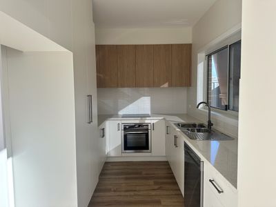6 / 36 Sarakos Circuit, Wangaratta