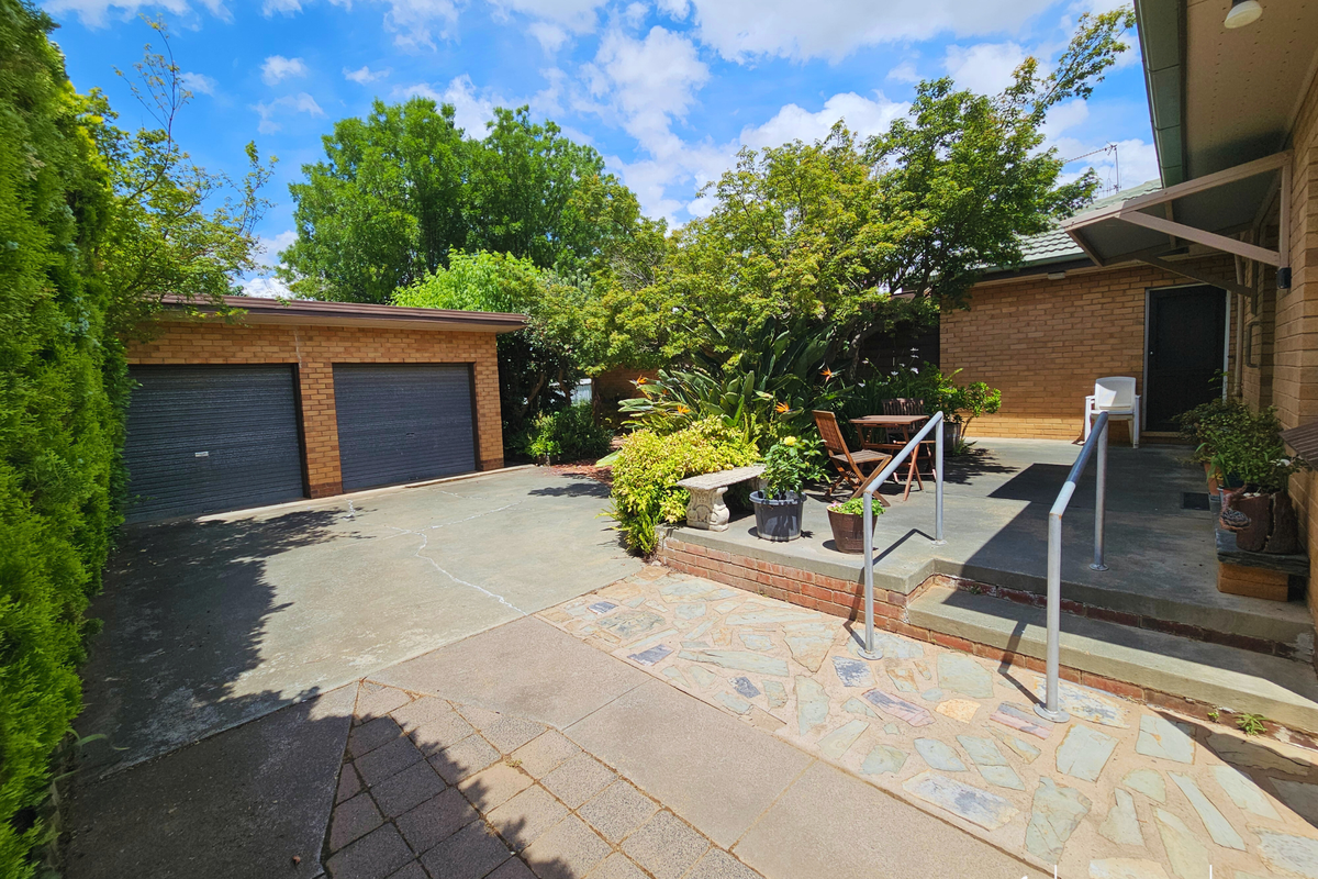 23 Saunders Street, Kyabram