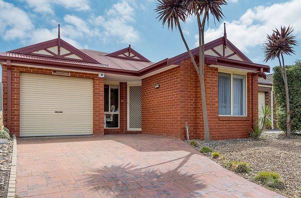 28 Jacaranda Place, Craigieburn
