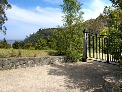 589 Woodhill Mountain Road, Berry