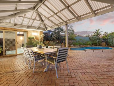 4 Parker Place, Winthrop