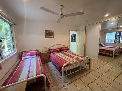 2 Flinders Street, Cooktown