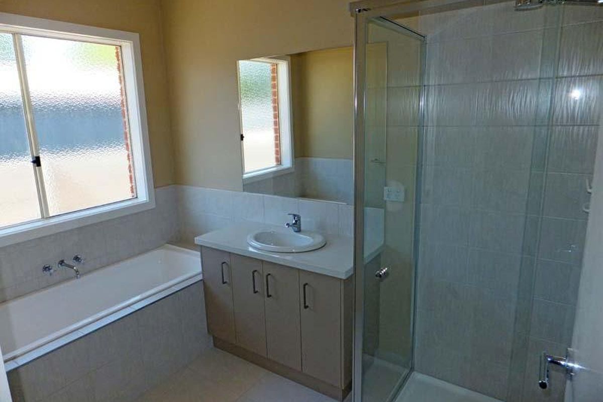 2 / 9 Richards Street, Kyabram