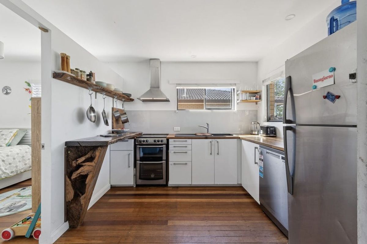 4 / 21 Awoonga Avenue, Burleigh Heads
