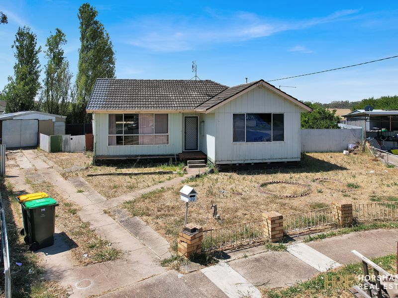 39 Winifred Street, Horsham