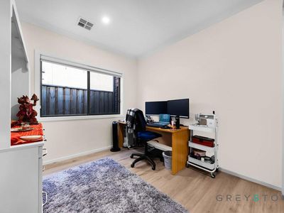12 Reservoir Road, Fraser Rise