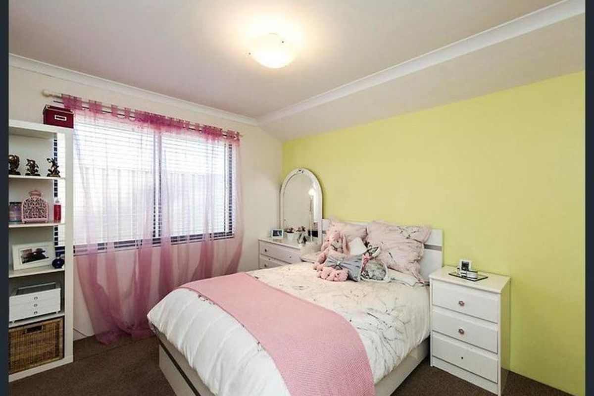 12 Brenchley Drive, Atwell