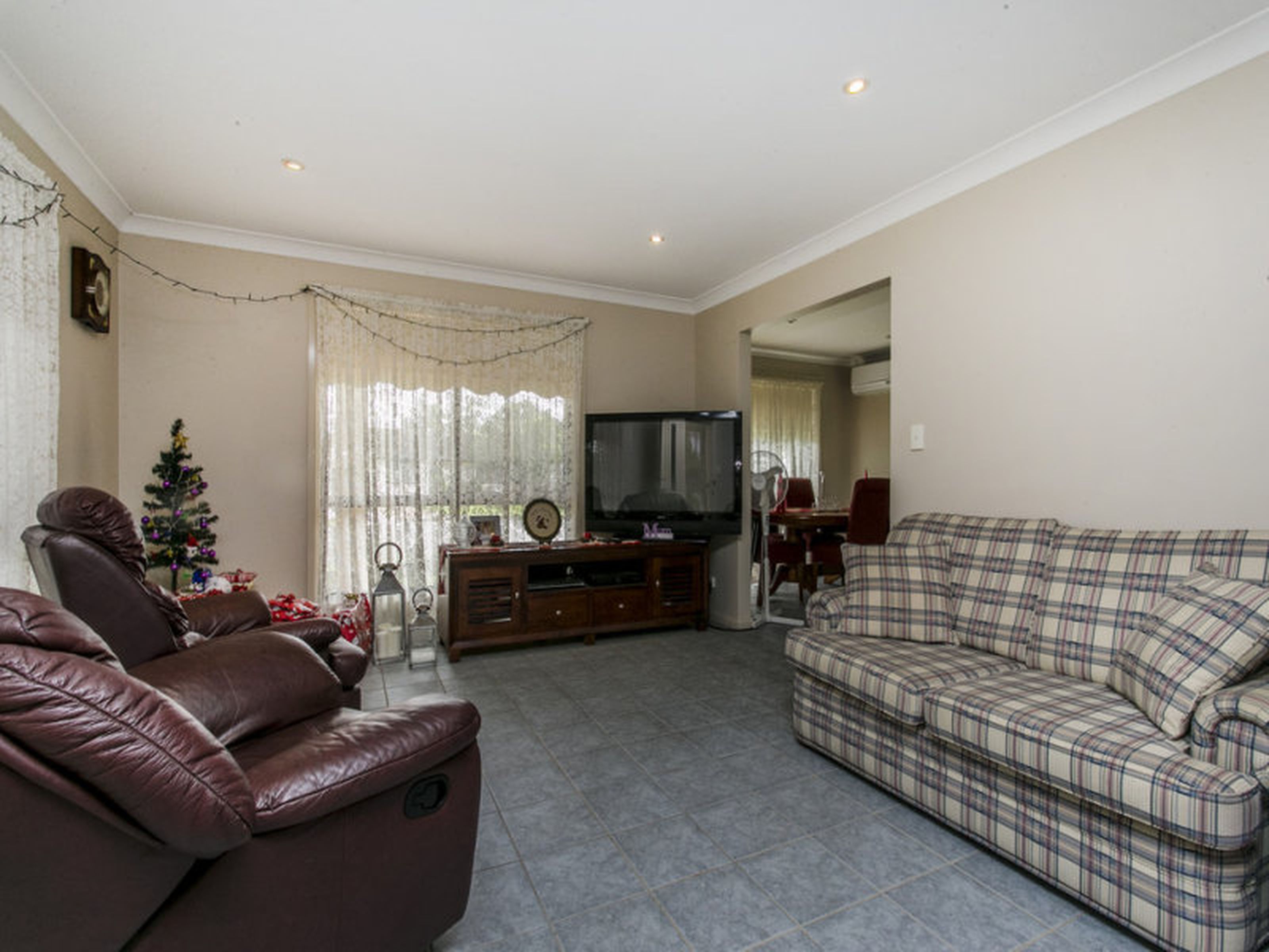 1 / 6 Smith Street, KINGSWOOD
